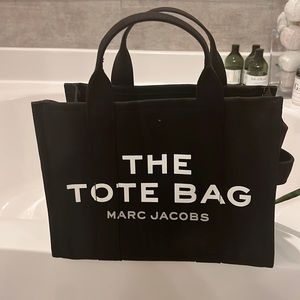 Marc Jacobs Medium Traveler Canvas Tote